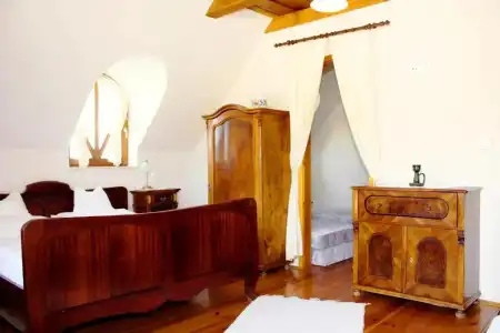 Koczor Winery & Guesthouse - 12