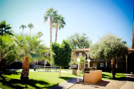 Hospitality Suite Resort - 18
