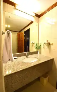 Dynasty Inn Pattaya - 9