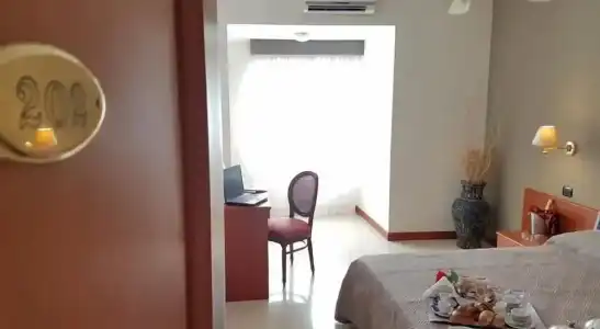 Nuova Vittoria - 37