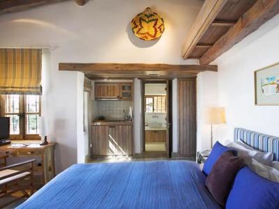 Artemis Traditional House - 7