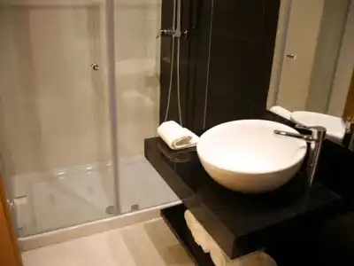 Lisbon Style Guesthouse - 34