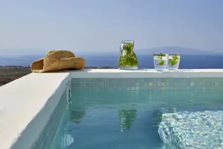 Aperanto Suites - 17