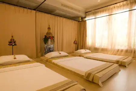 Amari Bangsaen - 2