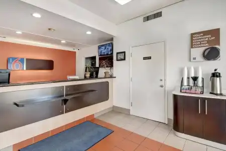 Motel 6 Dallas, TX - Forest Lane - 15