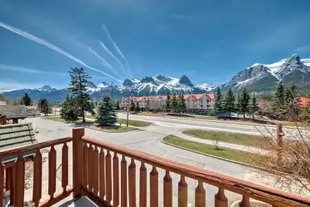 Canmore Rocky Mountain Inn - 37