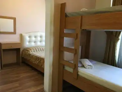 Second Home Hostel - 41