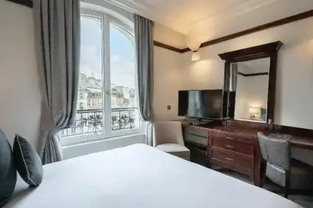 Hôtel Pont Royal - 55