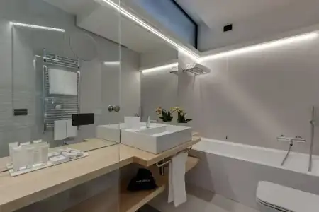 Augustus & Resort - 54