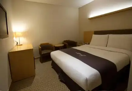 Venue G - 30