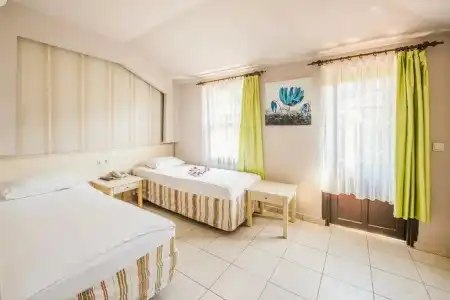 Leda Beach - 32