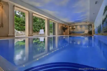 Bernstein Villa Kastania - 10
