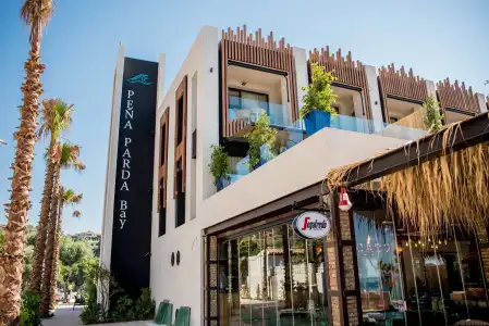 H Boutique Peña Parda - 0
