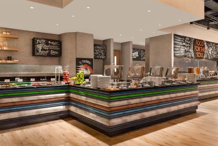 Mercure Dubai Gold District - 11