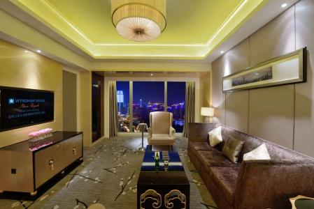 Wyndham Grand Plaza Royale Colorful Yunnan Kunming - 1