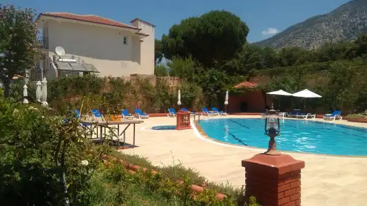 Boncuklu Otel - 11