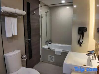 iCheck inn Residences Sukhumvit 20 - 74