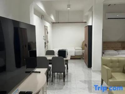 Mall Suites - 573
