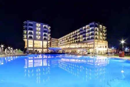 NissiBlu Beach Resort - 14