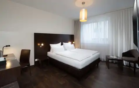 Premier Inn Berlin City Spittelmarkt - 5