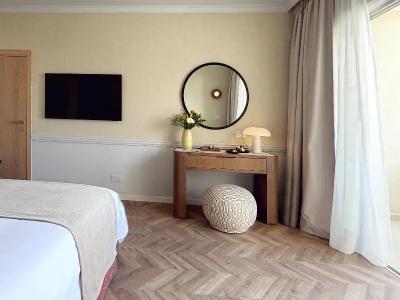 Louis Imperial Beach - 111