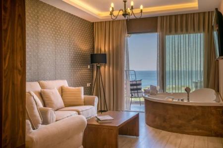 Elegance Luxury Executive Suites - Adults Only - 42