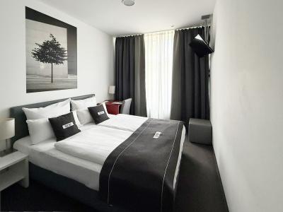 Garner Berlin - Gendarmenmarkt by IHG - 6