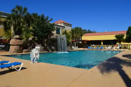 Opal & Suites - 11