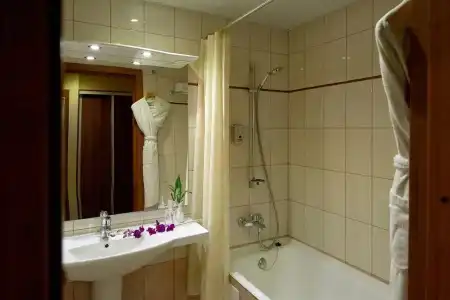 D'otel - 24