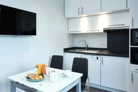 Best Western Le Cheval Blanc - Vieux Port - 267