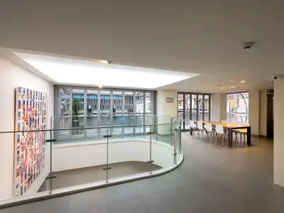 Metro - 12