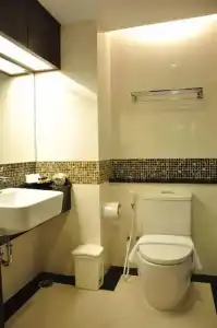 August Suites - 44