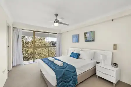 Gemini Court Holiday Apartments - 194