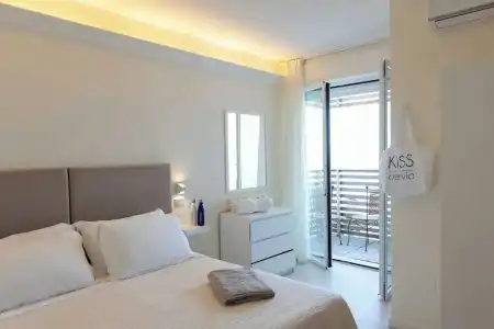 Kiss Beachfront & Restaurant - 177