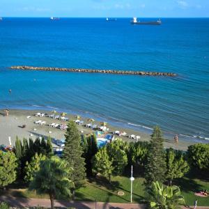 Pier Beach Apartments - 38