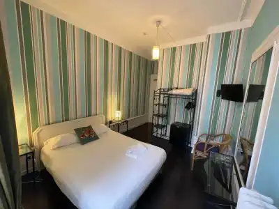 Authentic by Balladins, Hôtel le Carré d'Aix - 44