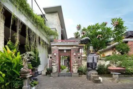 Jineswari Kuta - 25