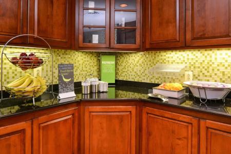 Hampton Inn & Suites Fredericksburg South - 10