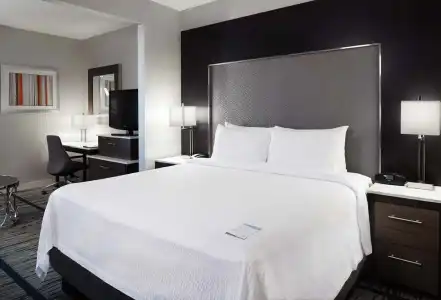 Fairfield Inn & Suites Boston Cambridge - 8