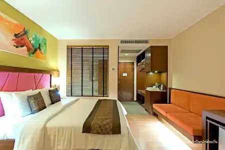 Navarat Heritage - 150