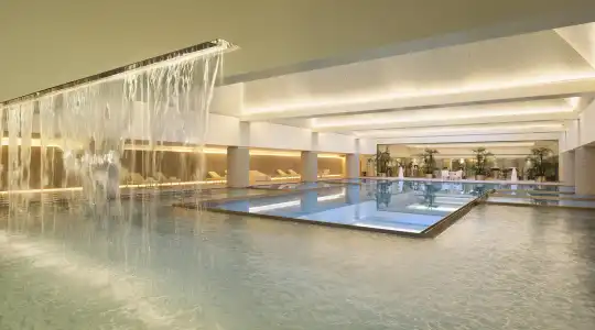 HUALUXE Shanghai Twelve at Hengshan by IHG - 45