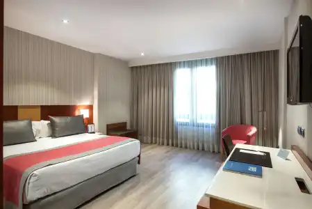 Catalonia Barcelona 505 - 3