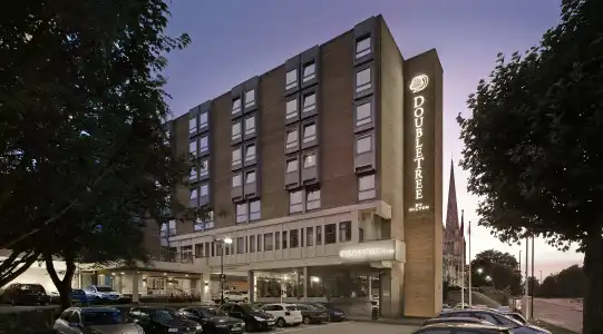 DoubleTree by Hilton Bristol City Centre - 0
