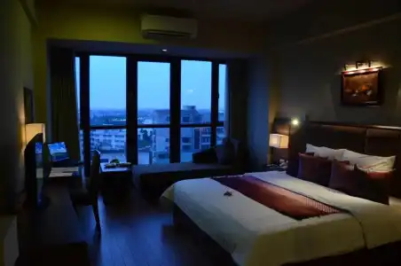 Asia Hue - 30