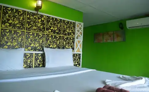 Phi Phi Beach Front Resort - 3