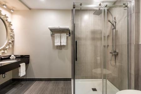Empire Suites - 36