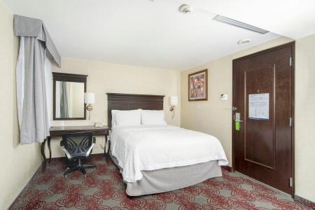 Hampton Inn & Suites by Hilton Mexico City - Centro Historico - 2