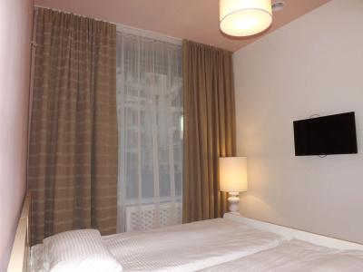 Holiday Hostel - 4