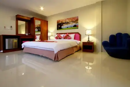 Phuket Airport Inn - 4