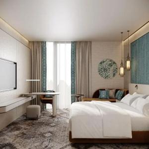 DoubleTree by Hilton - 54